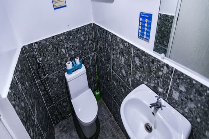 Room 8 of 22