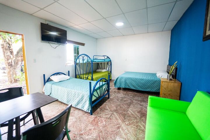 Room 10 of 37