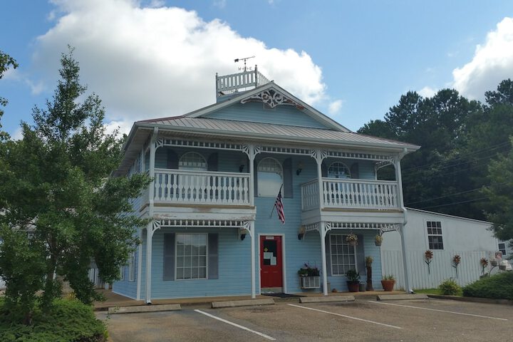 Victorian Inn in Iuka, MS