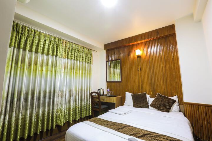 Room 16 of 35