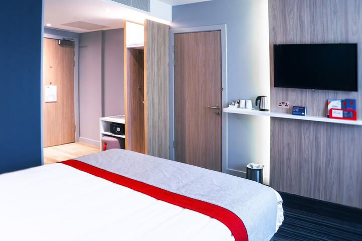 Room 14 of 78