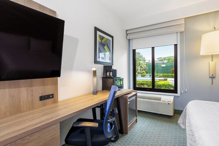 Room 45 of 125
