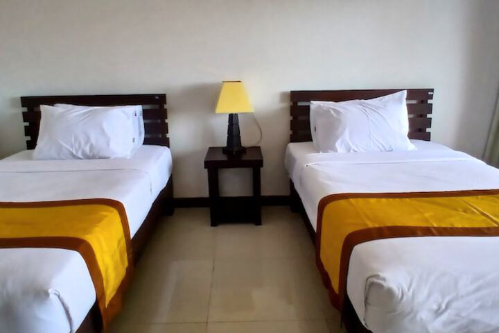 Room 4 of 23