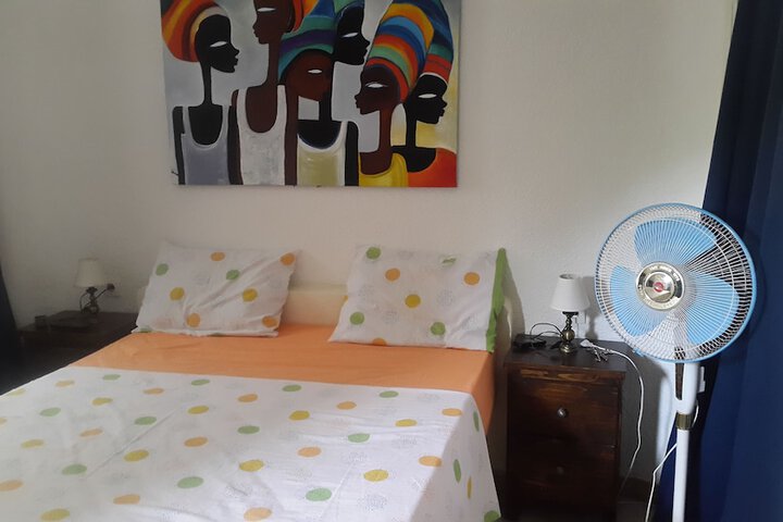 Room 2 of 16