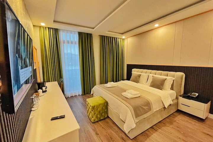 Room 19 of 65