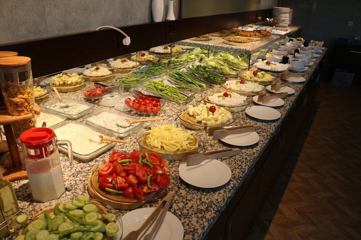 Dining 93 of 108