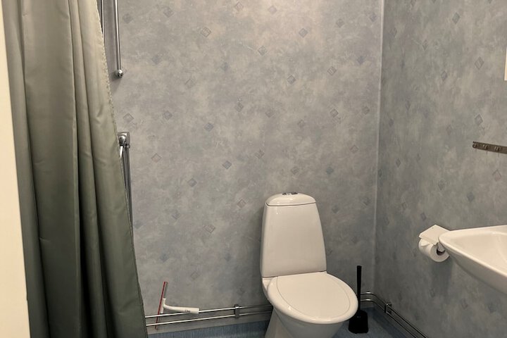 Room 9 of 29