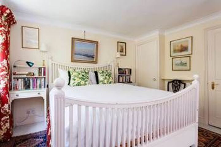 Room 3 of 18
