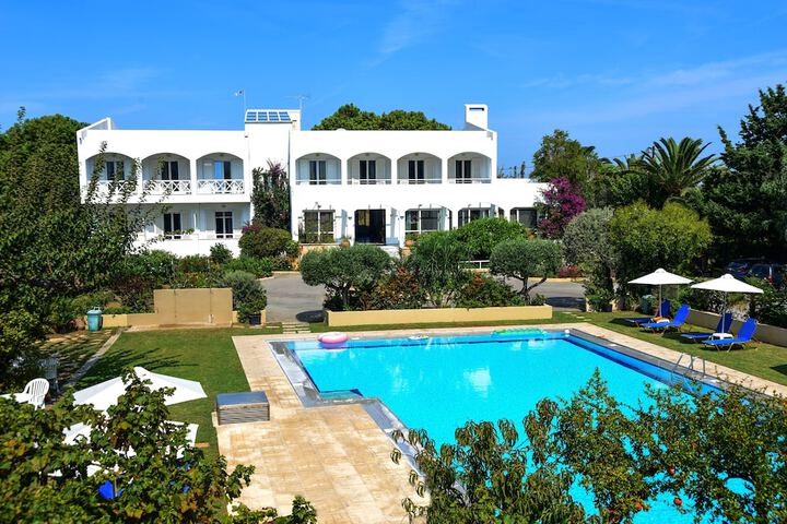 Pool 57 of 136