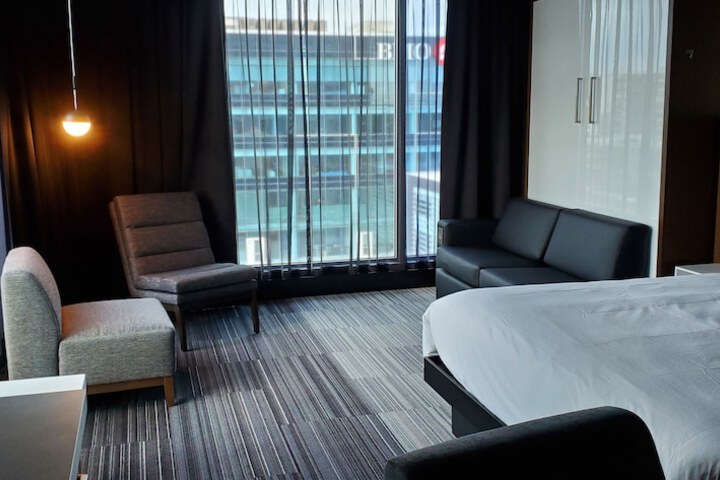 Room 6 of 36