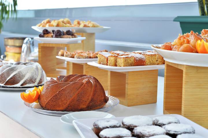 Breakfast/Coffee Service 57 of 107