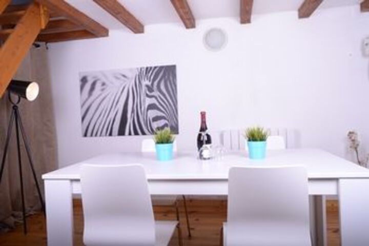 Room 10 of 20
