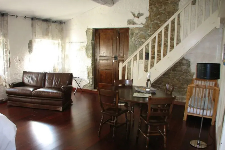 Room 16 of 26
