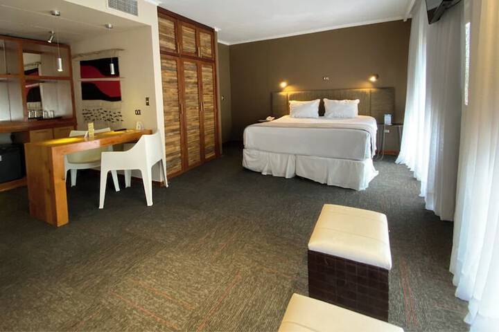 Room 13 of 85