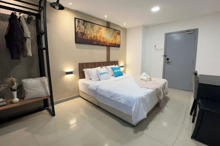 Room 16 of 36