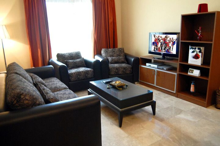 Room 9 of 17