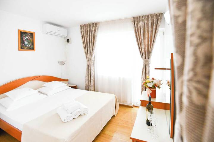 Room 18 of 56