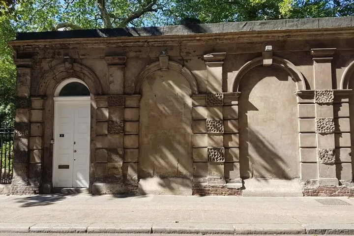 Fantastically Unique House for 3 With Large Garden