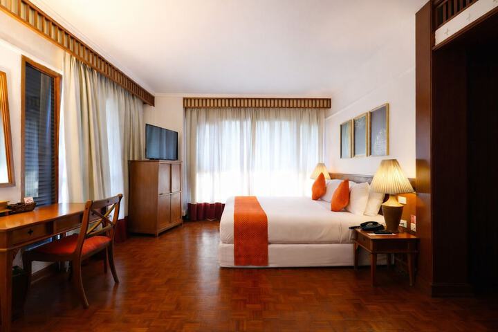 Room 20 of 47