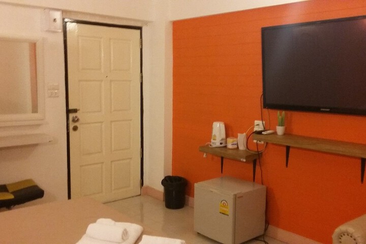 Room 37 of 54