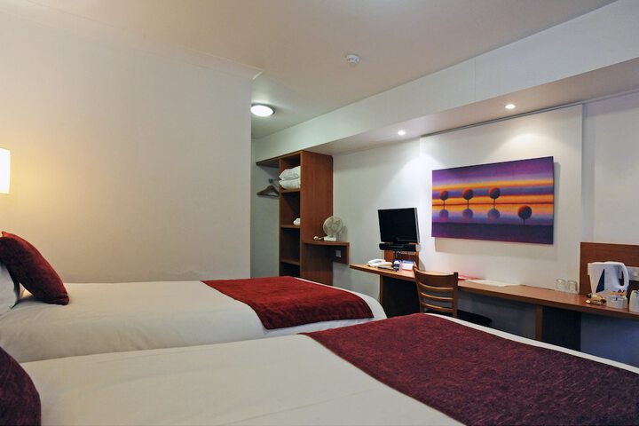 Room 5 of 55