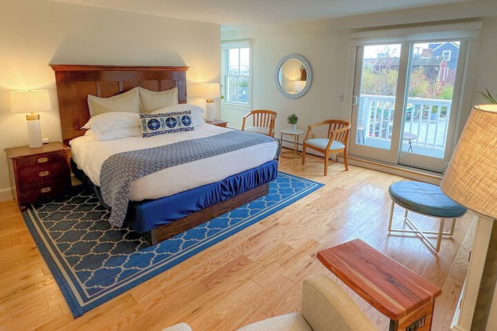Room 17 of 47