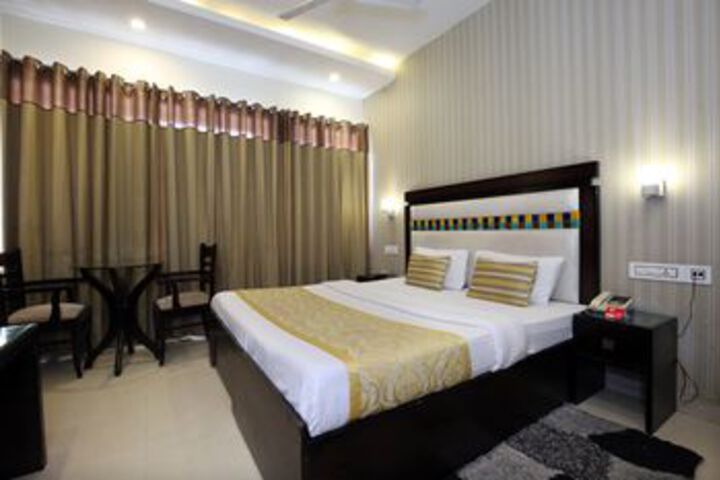 Hotel E hteen
