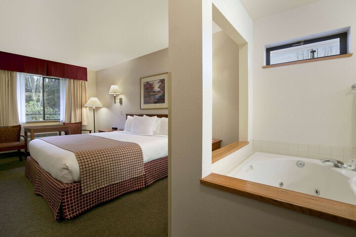 Room 11 of 26