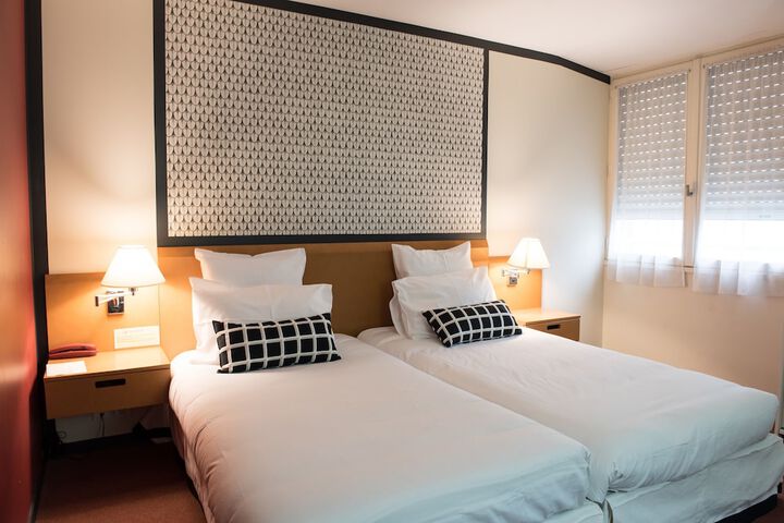 Room 20 of 45