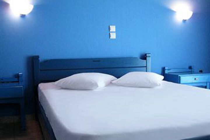 Room 16 of 27
