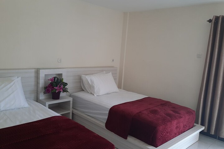 Room 11 of 42