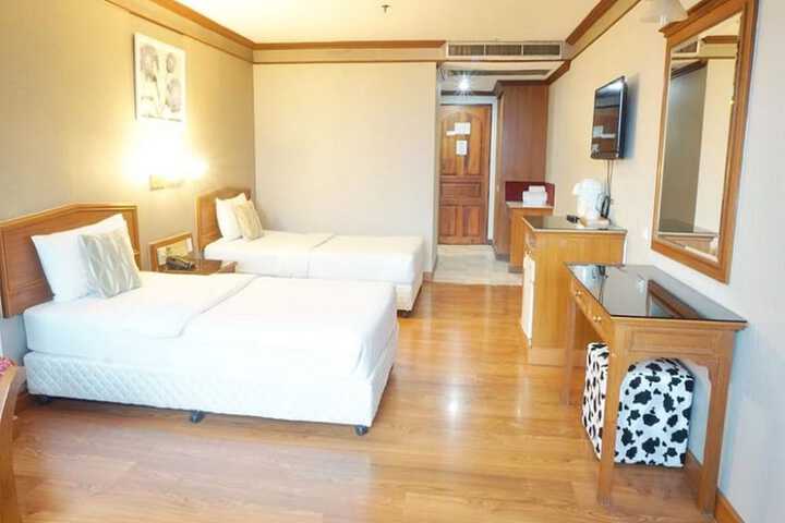 Room 5 of 41