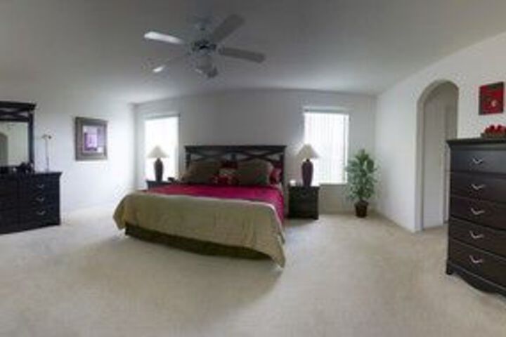 Room 10 of 24