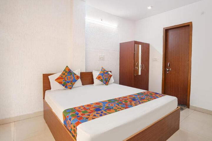 OnlyStay Bhramanand Sewa Dham