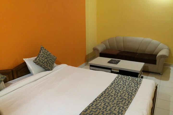Room 16 of 29