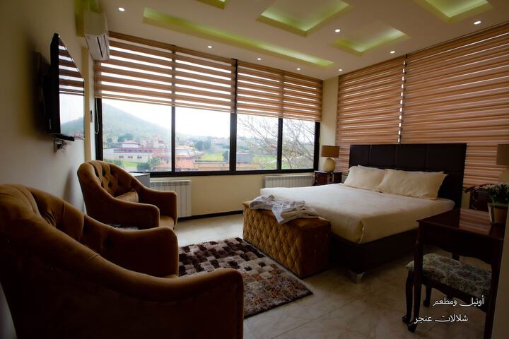 Room 5 of 83