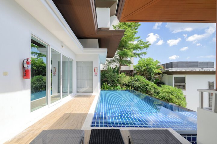 Pool 66 of 130