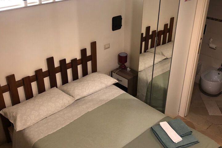 Room 18 of 20