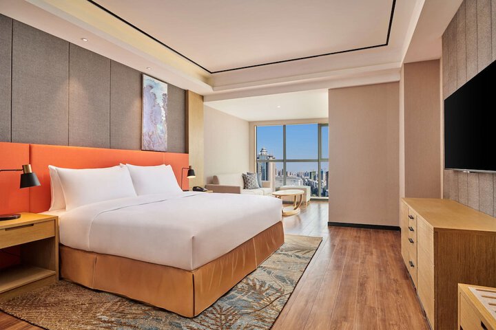 Room 9 of 47