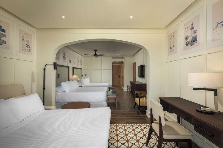 Room 28 of 142