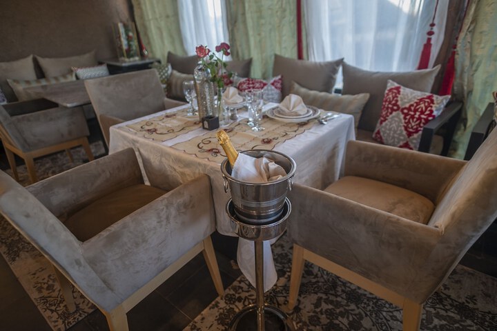 Dining 114 of 150