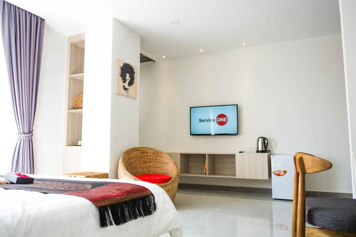 Room 8 of 23