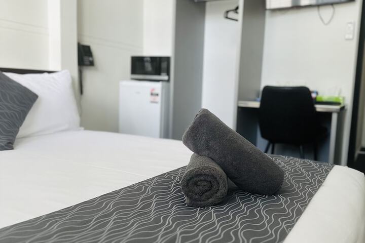 Room 13 of 52