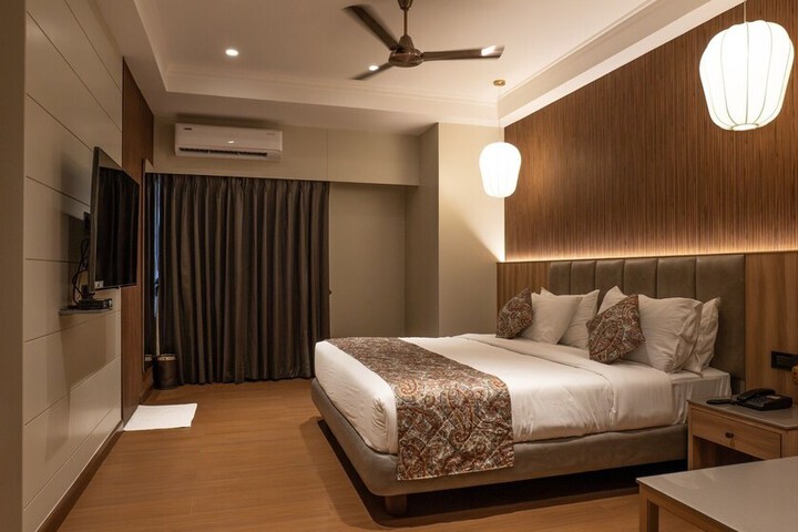 Room 26 of 119