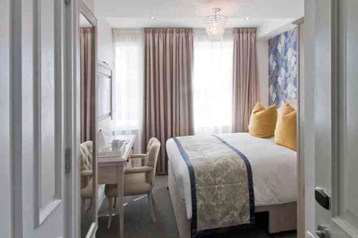 Room 19 of 50