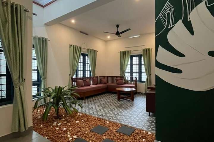 Room 7 of 11