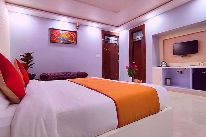 Room 7 of 49