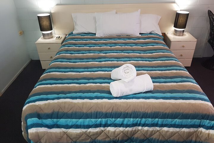 Room 3 of 44
