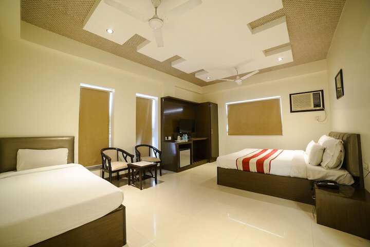 Room 25 of 54