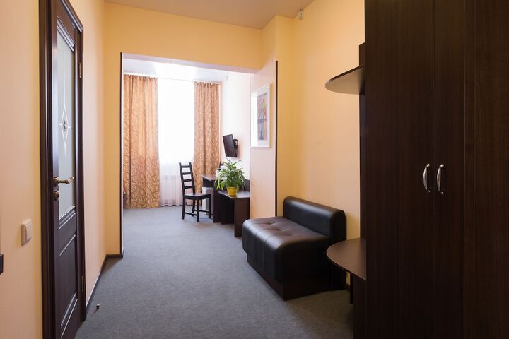 Room 18 of 23